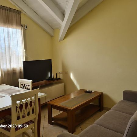 Plaza Top Floor Apartment Santa Maria Exterior photo